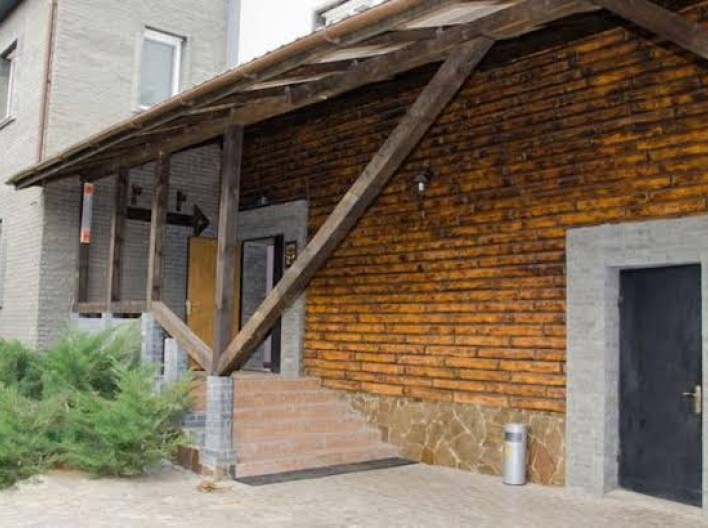 «Гостьовий Дім» на Буковинській