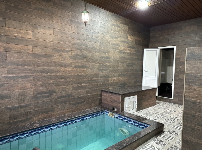 Банний Комплекс «біля м. Студенська»