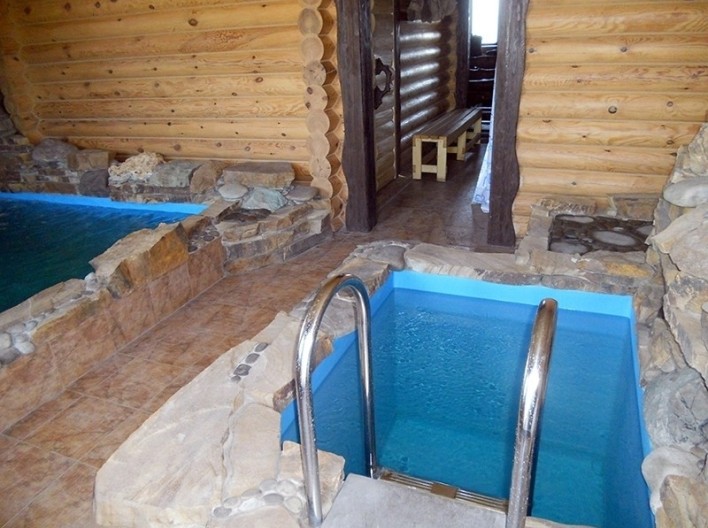 Банний комплекс «Зруб»