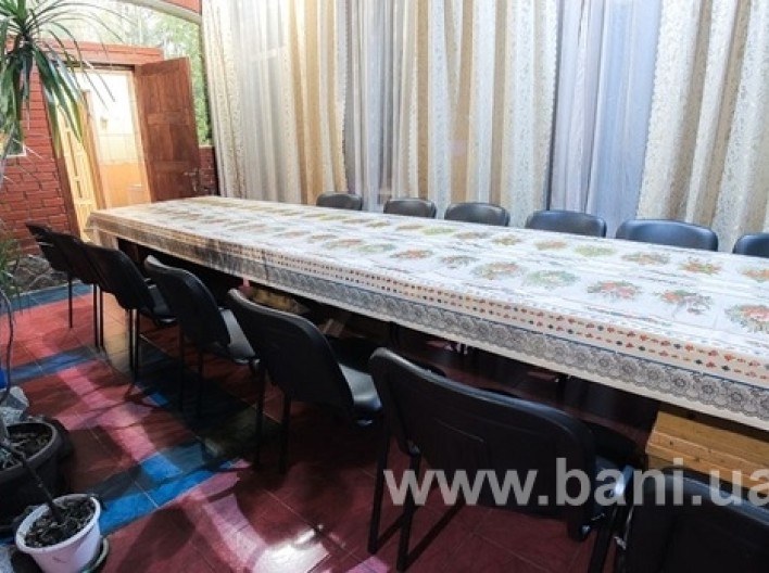 Гостинний двір «Арена»