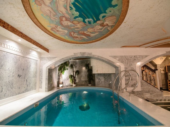 Лазня в готелі «Hotel Mandarin Clubhouse»