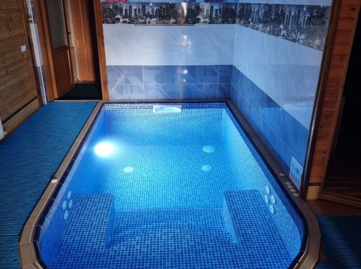 Сауна со спа-бассейном «Milamir»